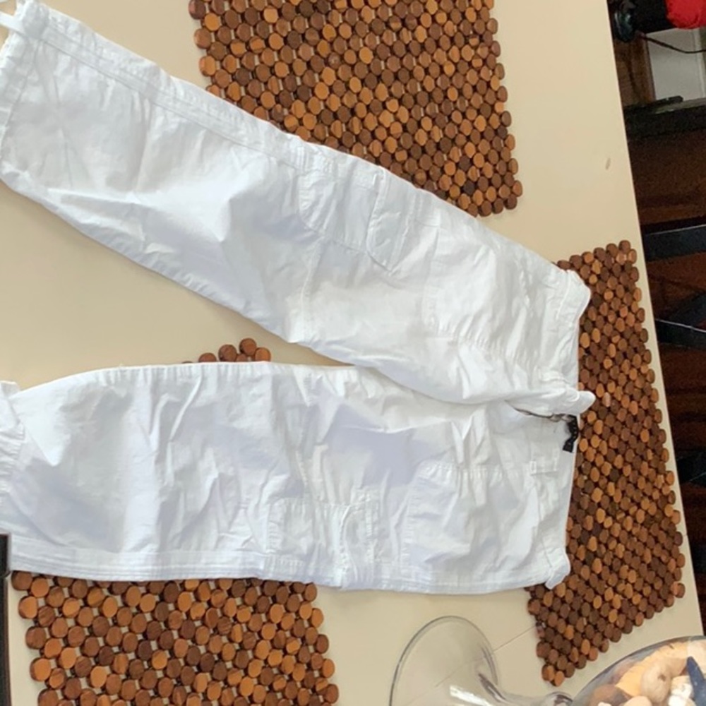 The perfect summer pants. Lightweight & a classic. Made by sanctuary size 26
